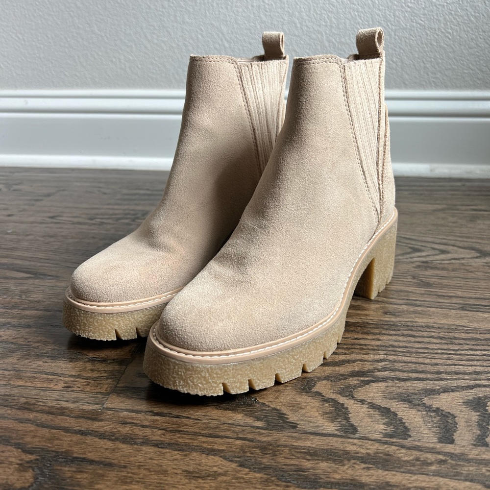 Dolce Vita booties, dune suede, size 8.5, brand new
